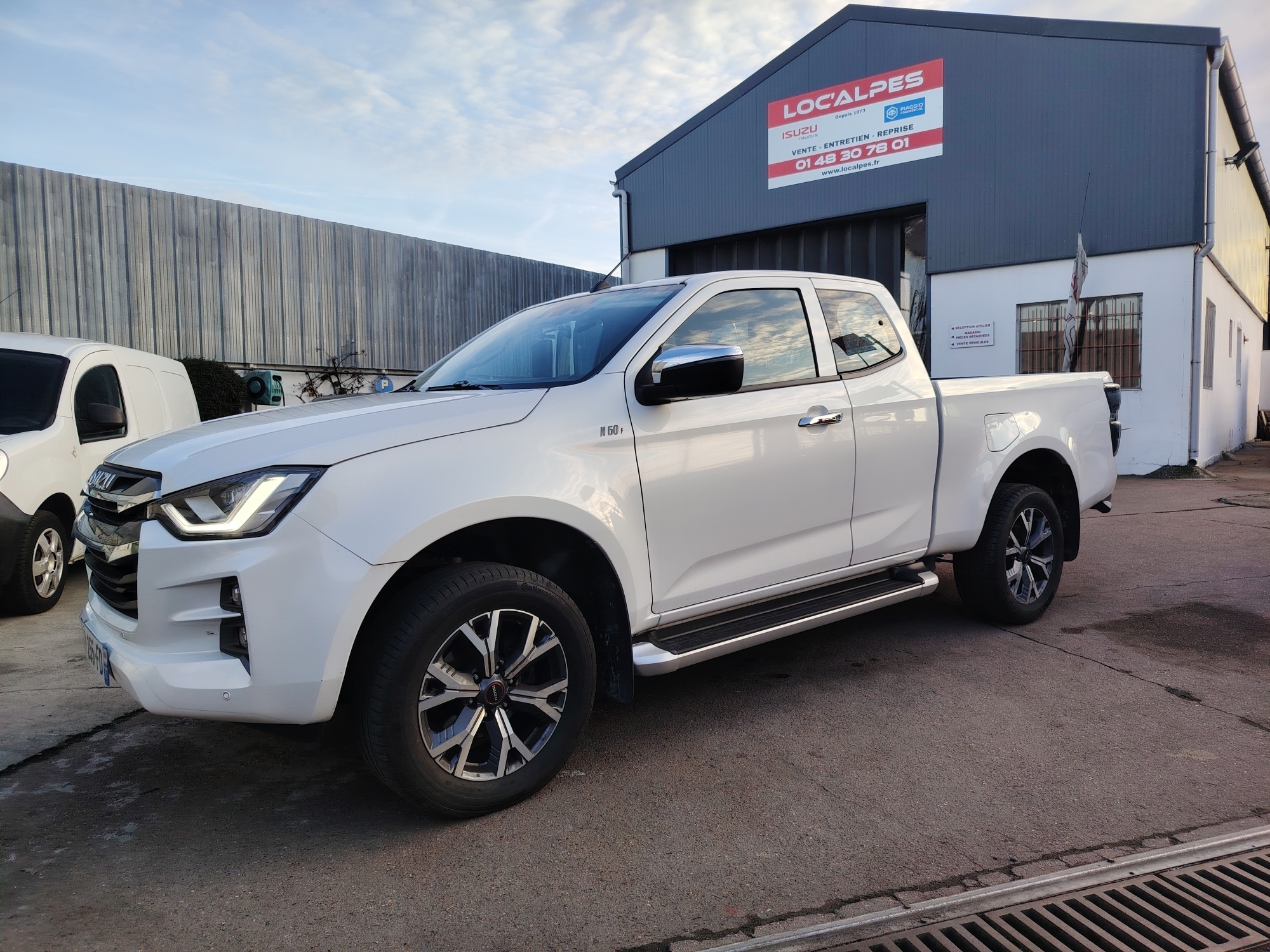 Isuzu Pick UP DMAX Occasion 4x4 d max serie F Isuzu Pick UP DMAX Occasion 4x4 d max serie F